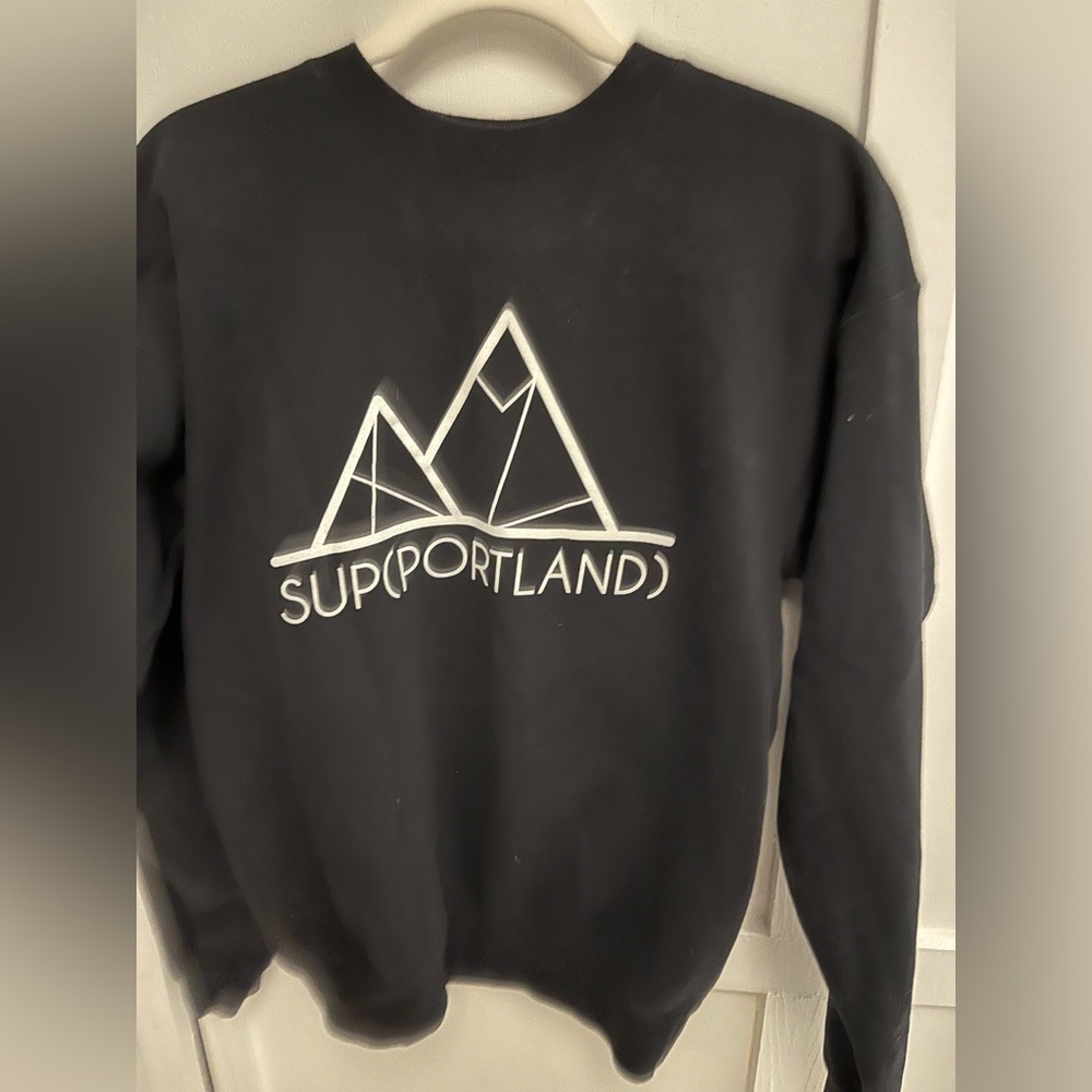 (Sup)Portland Crew Neck Hanes Sweatshirt S